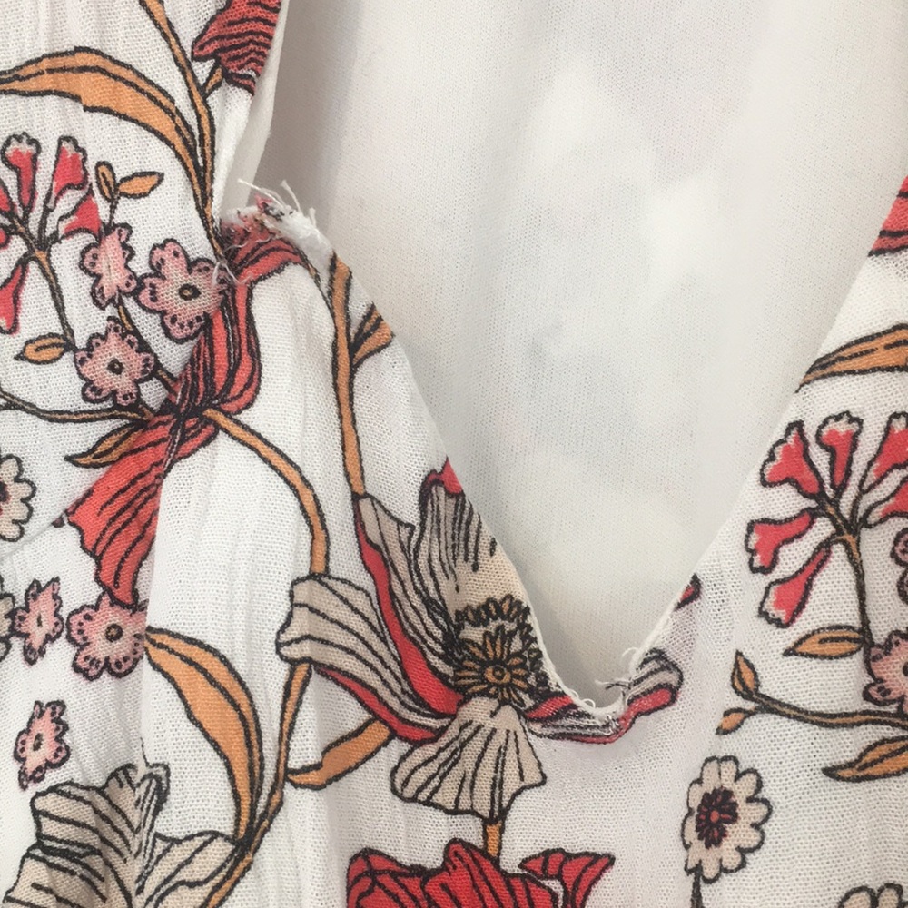Patterned Romper - Picture 5 of 6